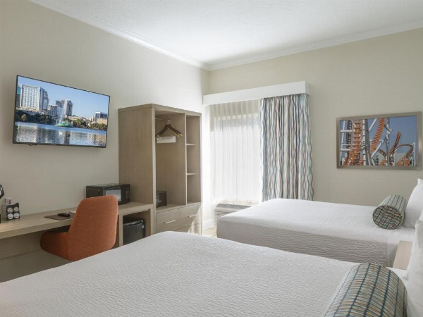 Galleria Palms Hotel To Disney World Double Room Two Queen Beds Desk Wardrobe